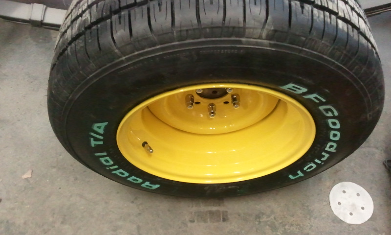 Front tire 7" 15